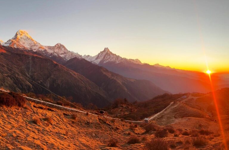 Sonnenaufgang am Muldai Peak - Annapurna Panorama Trekking